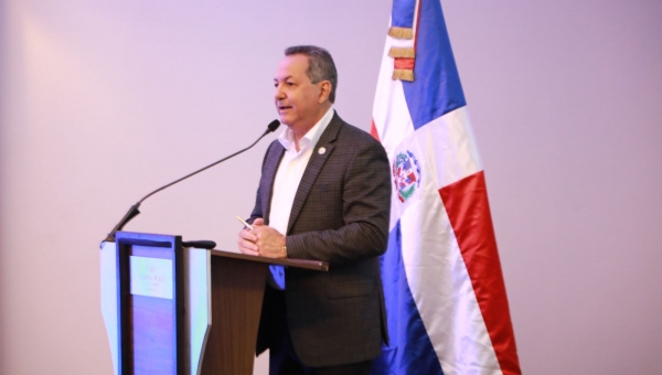 Director de Promipyme sostiene encuentro nacional con directores regionales